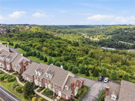 2372 Hilltop Road Collier Township PA 15142