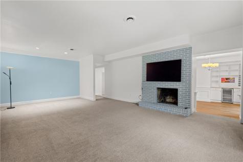 5922 Howe Street Shadyside PA 15232