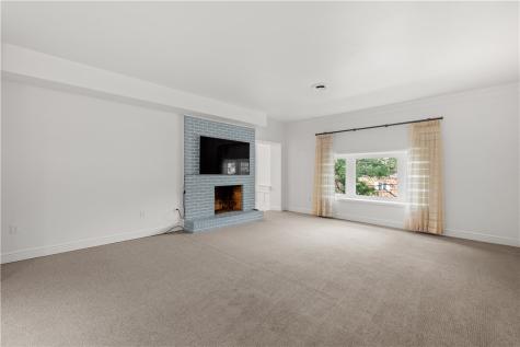 5922 Howe Street Shadyside PA 15232