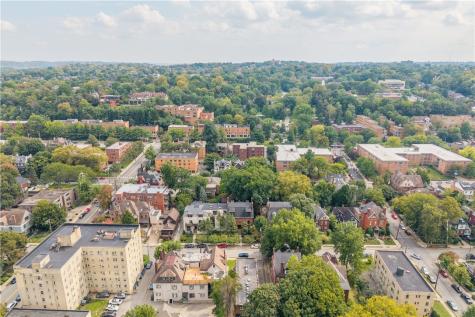 5922 Howe Street Shadyside PA 15232
