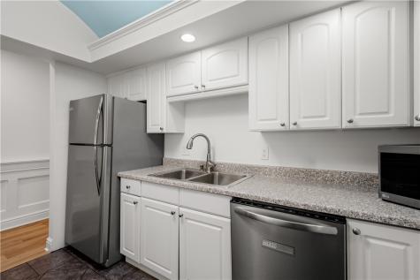 5922 Howe Street Shadyside PA 15232