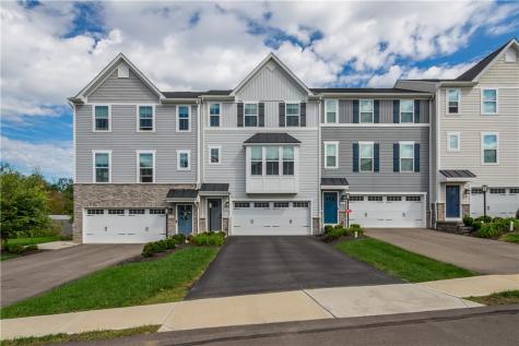 120 Crown Street Kennedy Township PA 15136