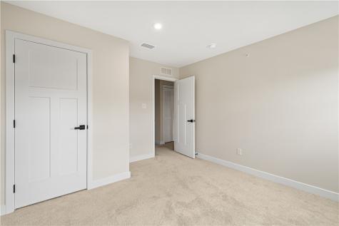 120 Crown Street Kennedy Township PA 15136