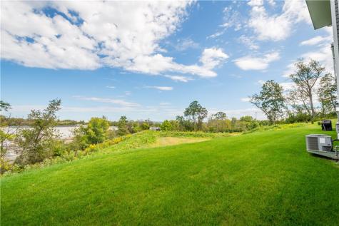 120 Crown Street Kennedy Township PA 15136
