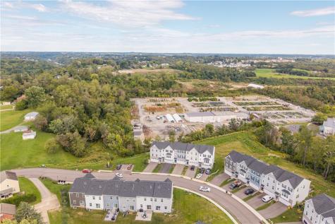 120 Crown Street Kennedy Township PA 15136