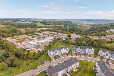 120 Crown Street Kennedy Township PA 15136