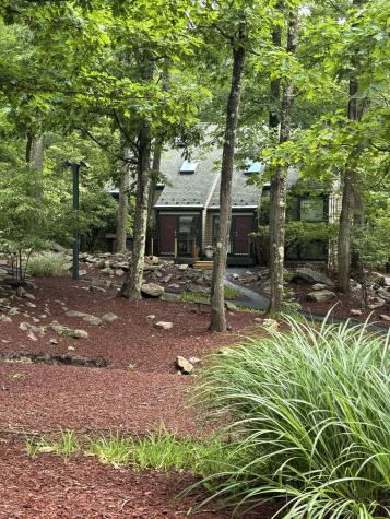 523 Laurel Pond Farmington PA 15437