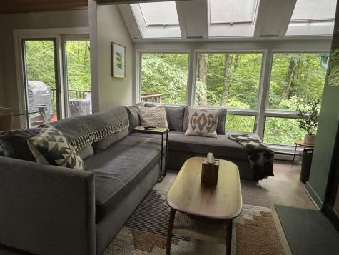 523 Laurel Pond Farmington PA 15437