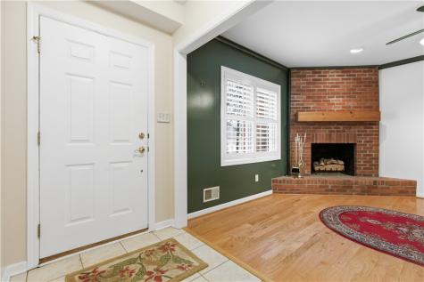 107 Boxwood Court Peters Township PA 15317