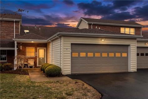107 Boxwood Court Peters Township PA 15317