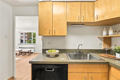 4625 Fifth Avenue Oakland PA 15213