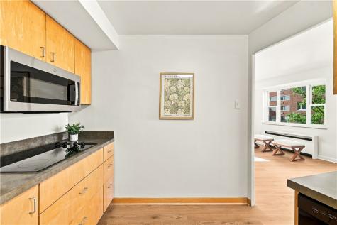 4625 Fifth Avenue Oakland PA 15213