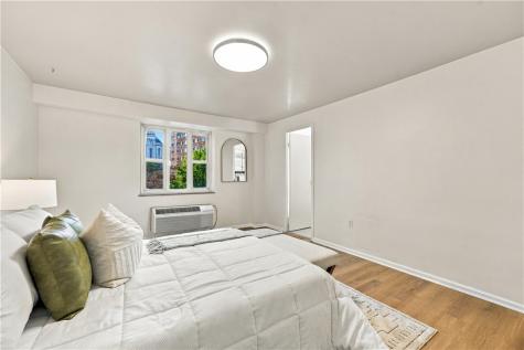 4625 Fifth Avenue Oakland PA 15213