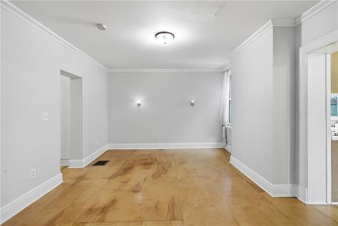 4 Clarendon Place Friendship Park PA 15206