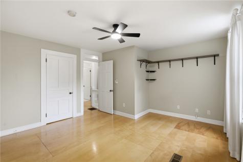 4 Clarendon Place Friendship Park PA 15206