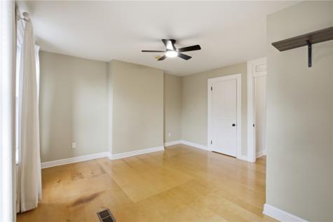 4 Clarendon Place Friendship Park PA 15206