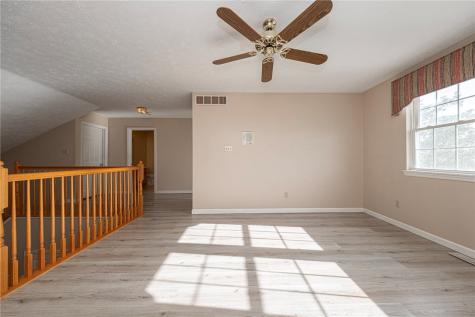 106 Paddock Lane Whitehall PA 15236