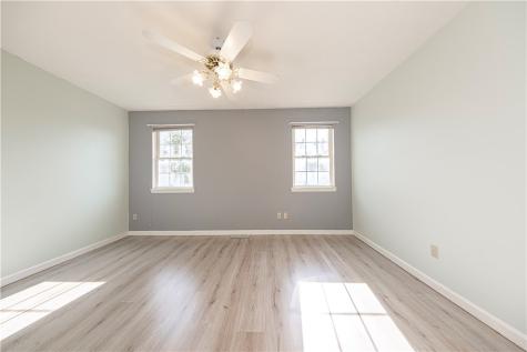 106 Paddock Lane Whitehall PA 15236