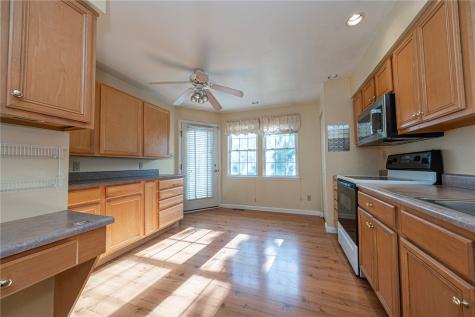 106 Paddock Lane Whitehall PA 15236