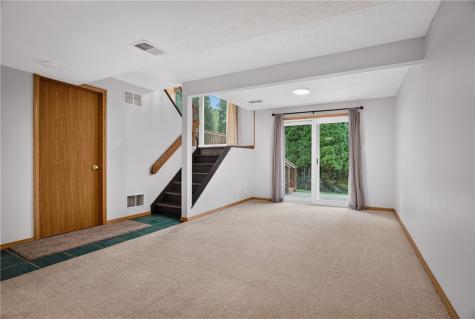 2659 Hunters Pointe Drive Franklin Park PA 15090
