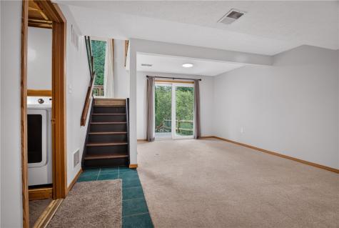 2659 Hunters Pointe Drive Franklin Park PA 15090