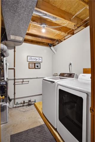 2659 Hunters Pointe Drive Franklin Park PA 15090