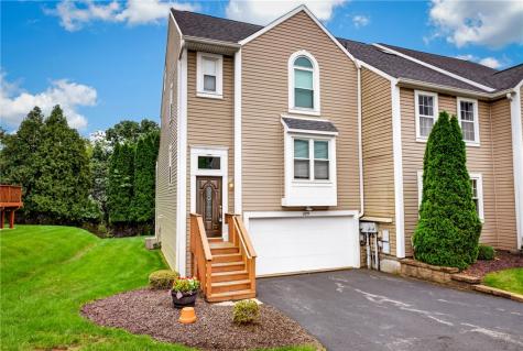 2659 Hunters Pointe Drive Franklin Park PA 15090