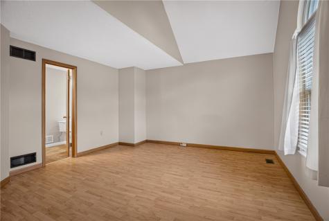 2659 Hunters Pointe Drive Franklin Park PA 15090
