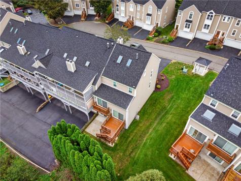 2659 Hunters Pointe Drive Franklin Park PA 15090