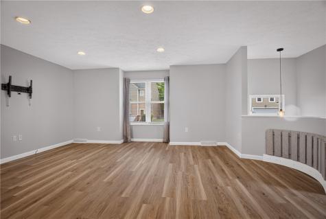 2659 Hunters Pointe Drive Franklin Park PA 15090