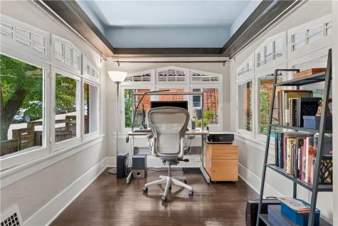 5828 Nicholson Street Squirrel Hill PA 15217