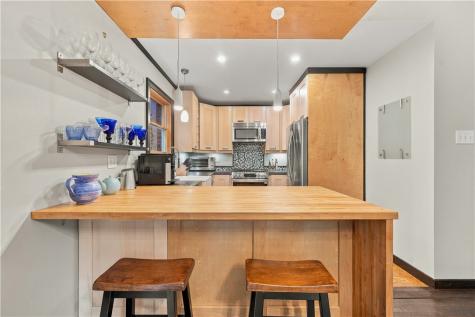 5828 Nicholson Street Squirrel Hill PA 15217