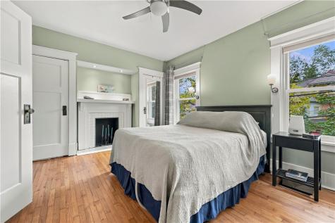 5828 Nicholson Street Squirrel Hill PA 15217