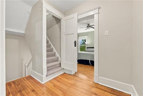 5828 Nicholson Street Squirrel Hill PA 15217