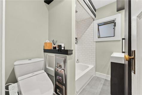 5828 Nicholson Street Squirrel Hill PA 15217