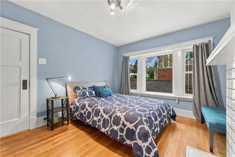 5828 Nicholson Street Squirrel Hill PA 15217