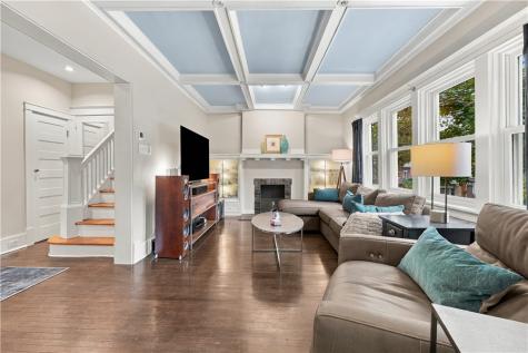 5828 Nicholson Street Squirrel Hill PA 15217