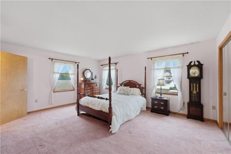 306 Evergreen Court Saxonburg Boro PA 16056