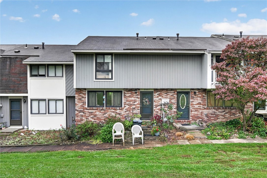 2527 Hunting Ridge Trail South Fayette PA 15017