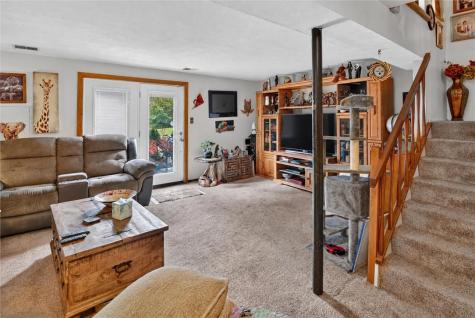 2527 Hunting Ridge Trail South Fayette PA 15017