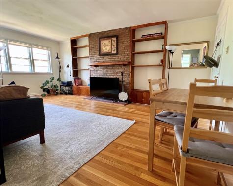 6833 Meade Street Point Breeze PA 15208