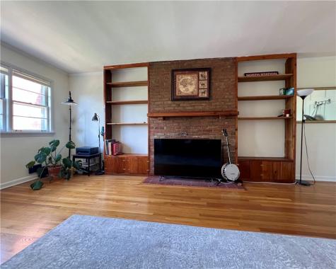 6833 Meade Street Point Breeze PA 15208