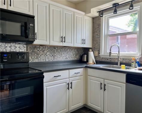 6833 Meade Street Point Breeze PA 15208