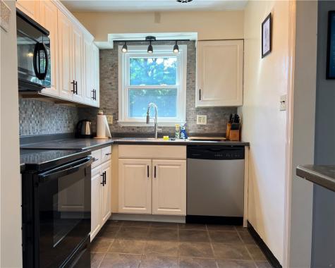 6833 Meade Street Point Breeze PA 15208