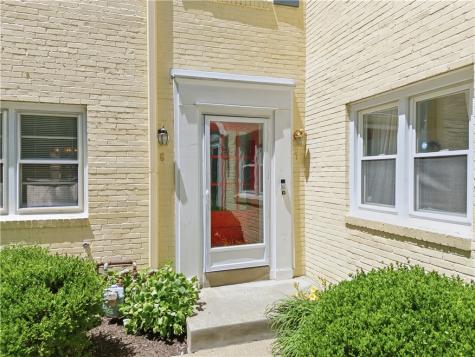 6833 Meade Street Point Breeze PA 15208