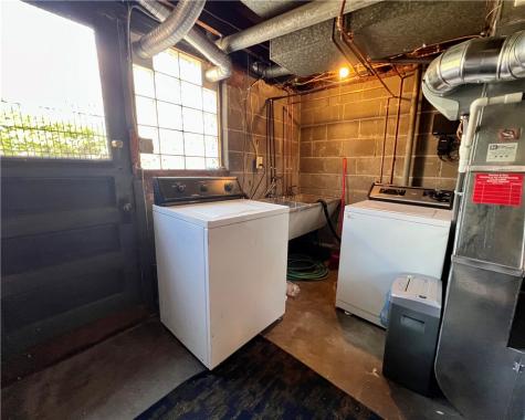 6833 Meade Street Point Breeze PA 15208