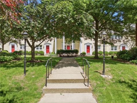 6833 Meade Street Point Breeze PA 15208