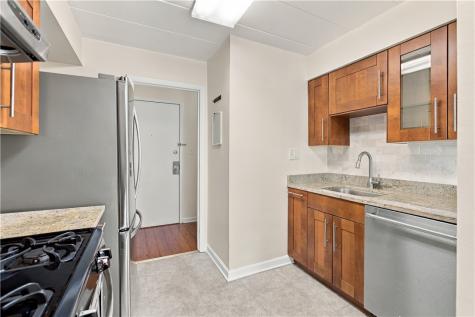 5 Bayard Road Shadyside PA 15225