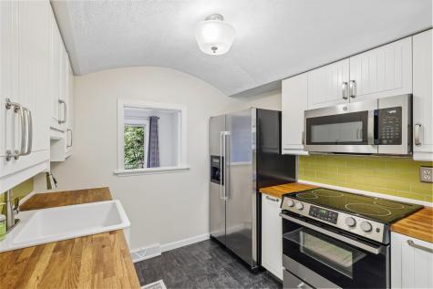 456 Allenberry Drive Ross Township PA 15237