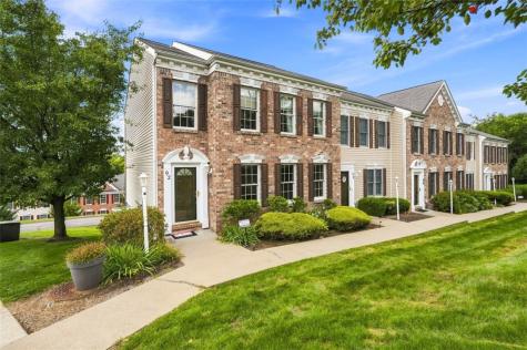 92 Castle View Drive Kennedy Township PA 15136